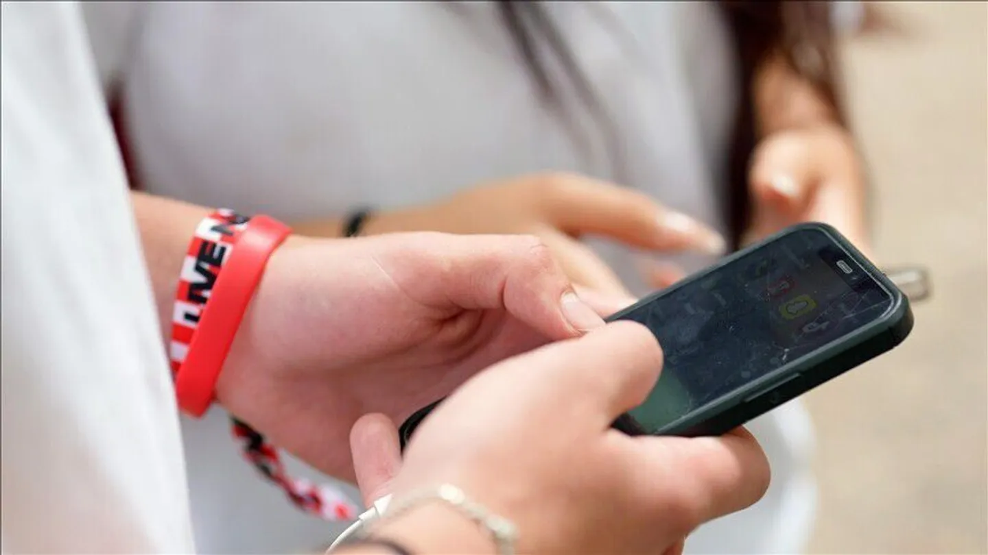 Malajzi, fëmijët nën 16 vjeç nuk lejohen të regjistrohen në platformat e rrjeteve sociale