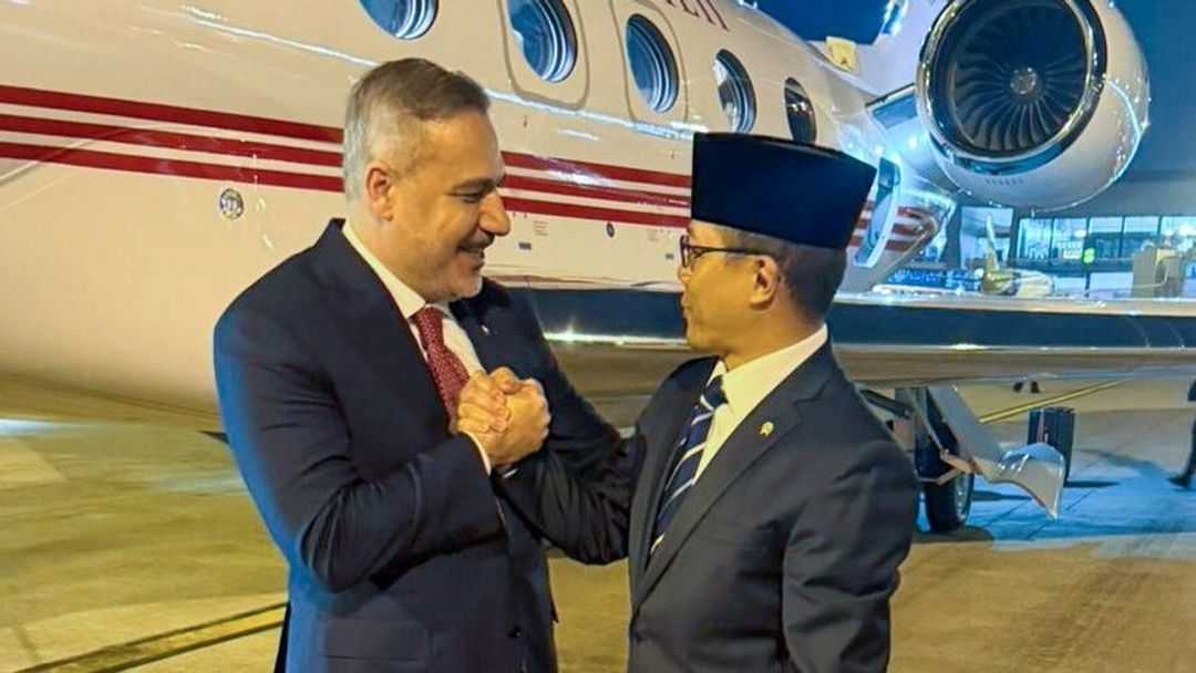 Ministri i Jashtëm turk Hakan Fidan mbërrin në Indonezi