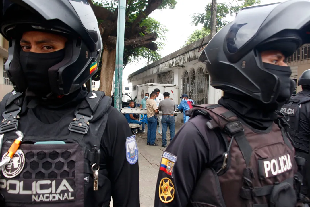 Eight dismembered bodies found in mass graves at Ecuador mine