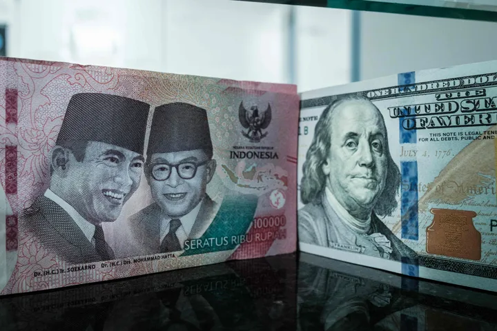 Rupiah menguat di awal pekan, sentimen perdamaian AS-Iran dorong optimisme pasar