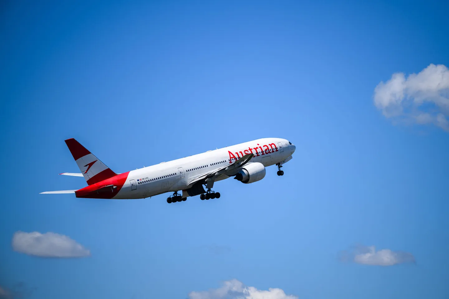 Kërcënim me bombë në avionin nga Izraeli, ulet në Bullgari nën eskortën e avionëve luftarakë