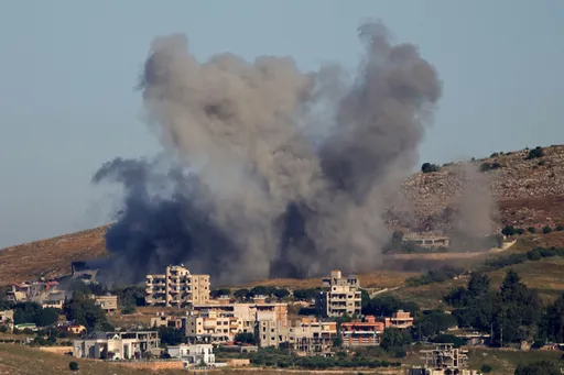 جيش الاحتلال الإسرائيلي يؤكد استمرار عملياته في جنوب لبنان رغم تفاهمات وقف إطلاق النار في واشنطن