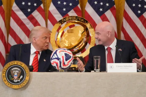 Tramp i Infantino razgovarali o Mundijalu, američki predsednik pohvalio odluku FIFA