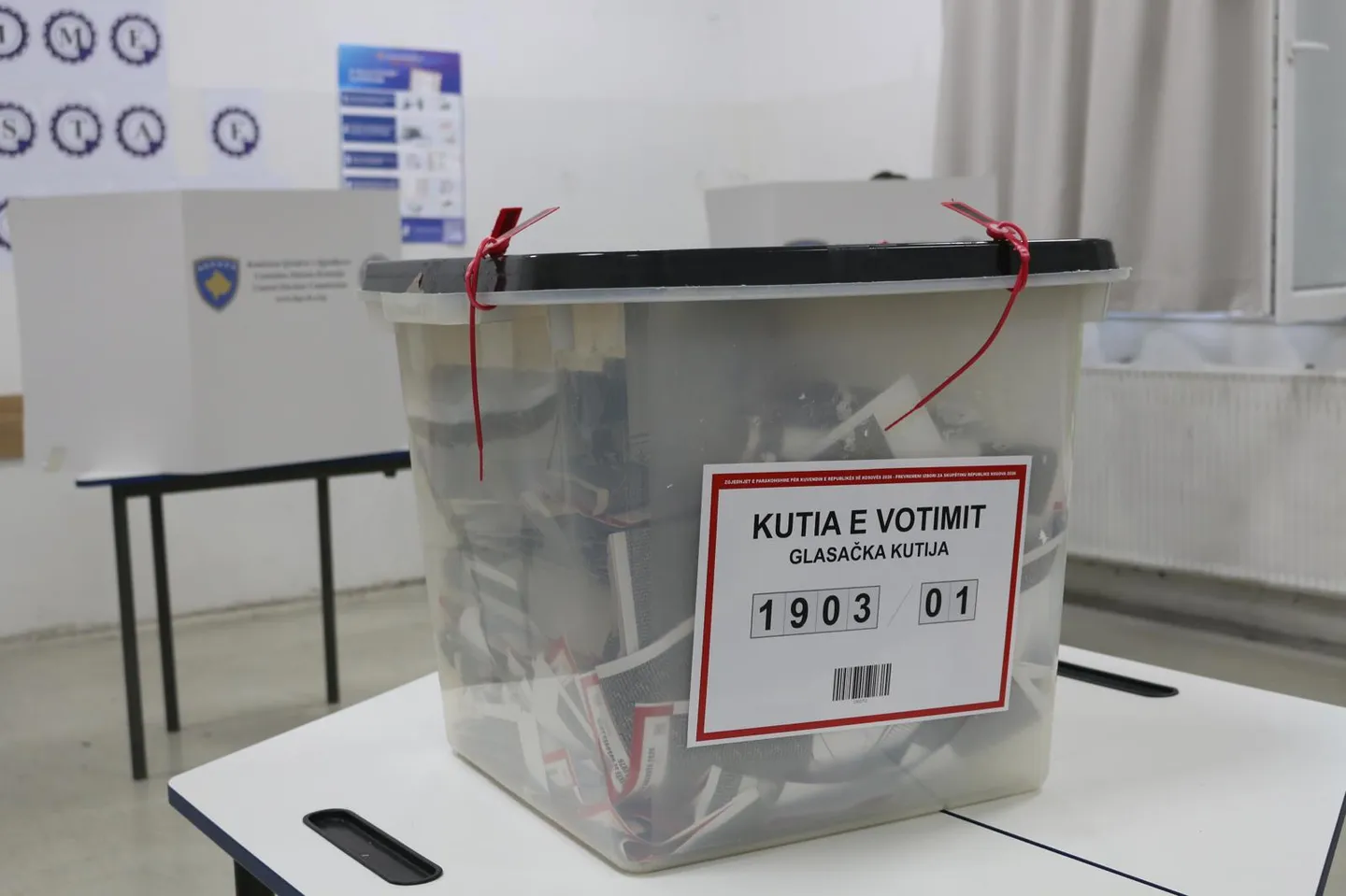 Numërohen mbi 81 për qind e kutive të votimit në Kosovë, kryeson LVV-ja me 43,09 për qind