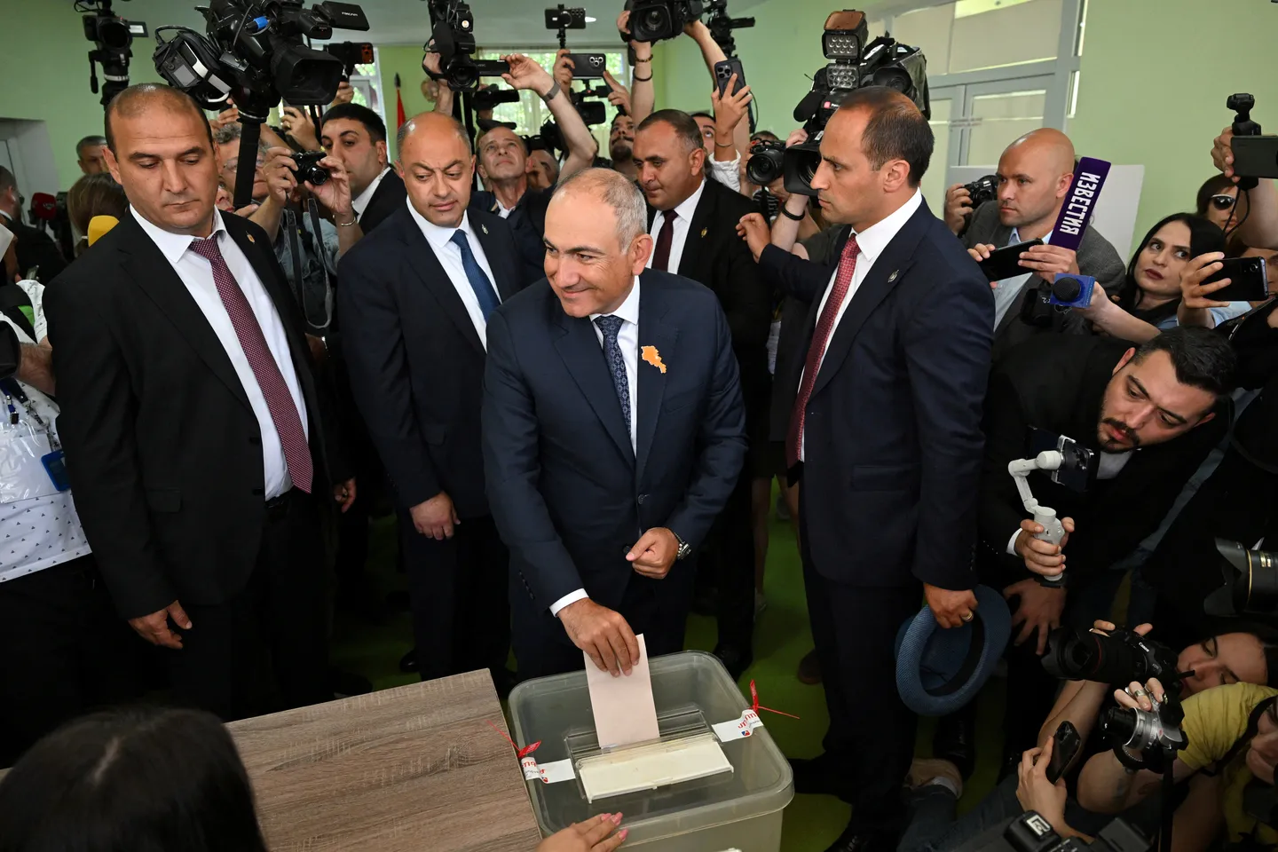 Pashinyan shpall fitoren në zgjedhjet parlamentare në Armeni