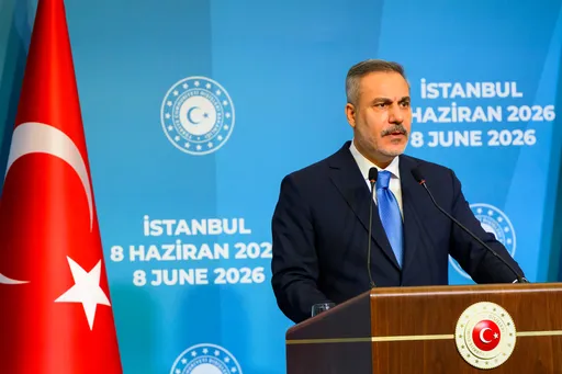 La paz en Ucrania es clave para la seguridad y la estabilidad regional, afirma Fidan de Türkiye