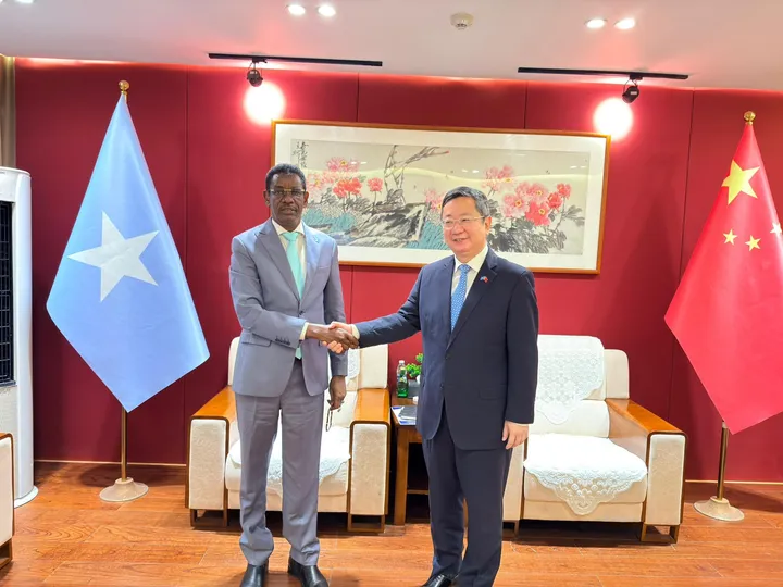 Wasiirka Amniga oo La Kulmay Danjiraha Shiinaha, Kana Wadahadlay Horumarinta Danaha Wadajirka ah