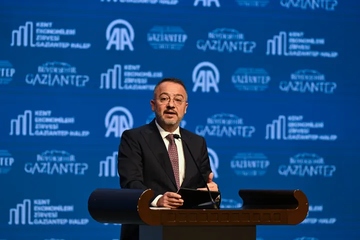 Türkiye dhe Siria synojnë tregti prej 10 miliardë dollarësh dhe hapjen e pikave të reja doganore