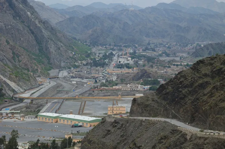 اداره طالبان: حملات هوایی پاکستان به سه ولایت افغانستان دستکم ۱۳ کشته بر جای گذاشت