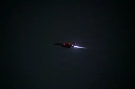 Irán afirma atacado bases de EE.UU. en represalia contra ofensiva aérea en el sur del país