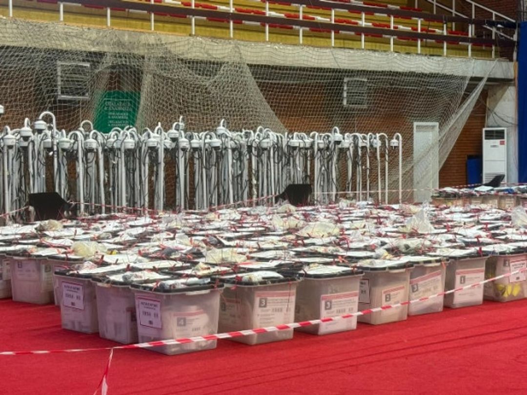 Zgjedhjet në Kosovë  mbi 7 mijë pako janë aprovuar përmes postës  142 refuzohen nga KQZ