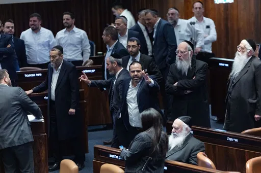 הכנסת מעלה לדיון את "חוק היסוד: לימוד תורה", שמבטיח פטור משירות צבאי ליהודים חרדים - הסבר
