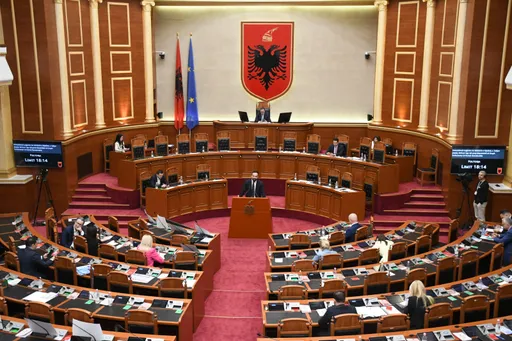 Debate për çështjen e Zëvrnecit në Kuvendin e Shqipërisë