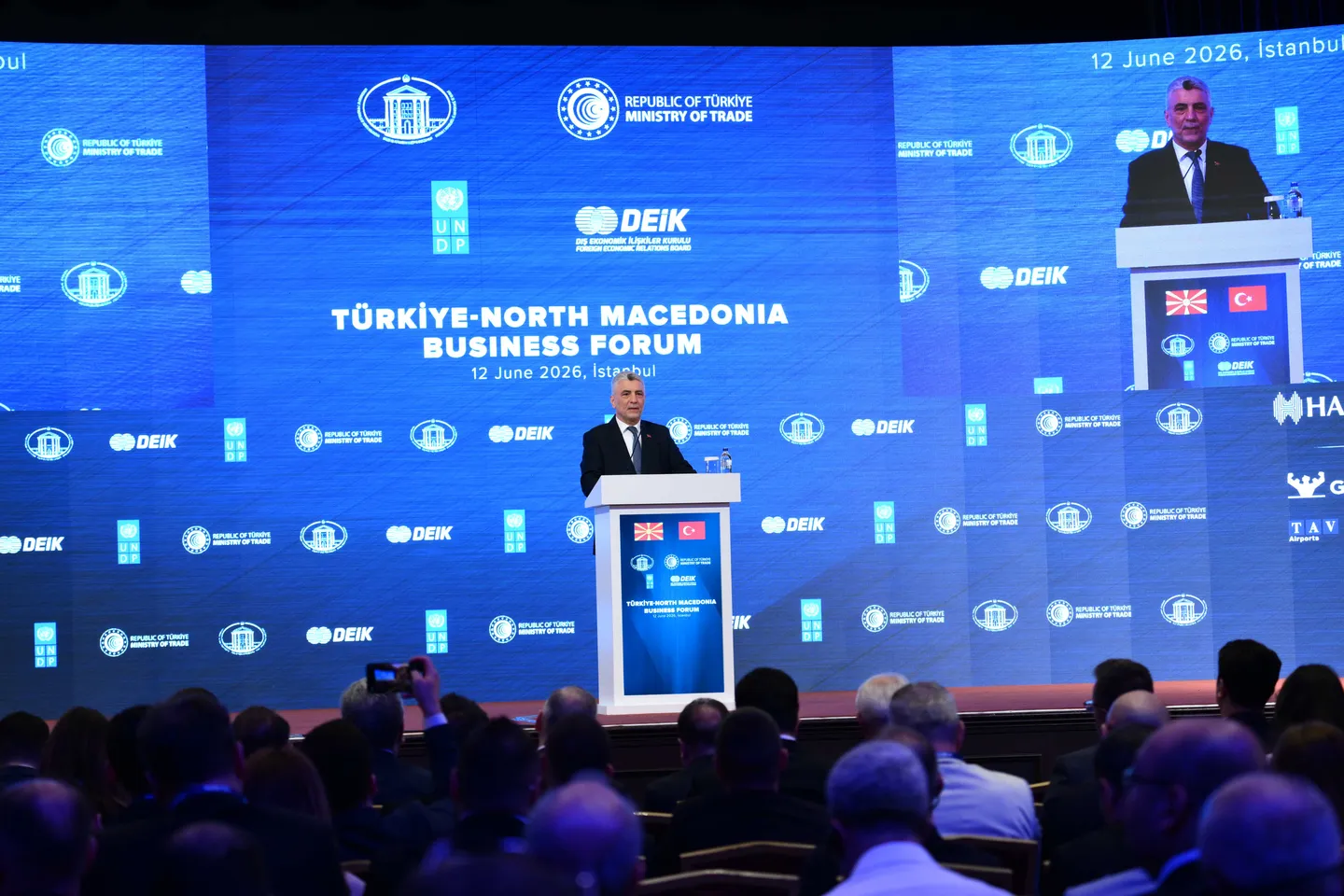 Bolat: Kompanitë turke të ndërtimit me projekte prej 2 miliardë dollarësh në Maqedoninë e Veriut
