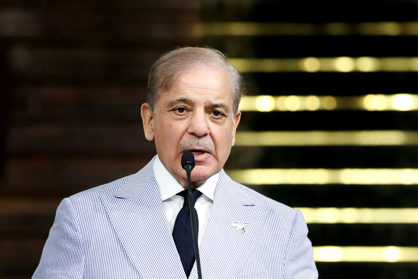 رئيس الوزراء الباكستاني: اتفاق سلام أمريكي إيراني مرتقب خلال 24 ساعة