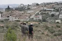 Westjordanland: Israelische Siedler zünden Moschee an
