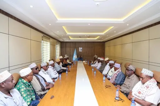 Madaxweyne Xasan Sheekh oo Kulamo Amni iyo Wadatashi Bulsho ka Sameeyey Jowhar