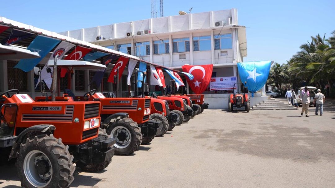 Somalia merr pajisje moderne nga Türkiye për të zhvilluar bujqësinë