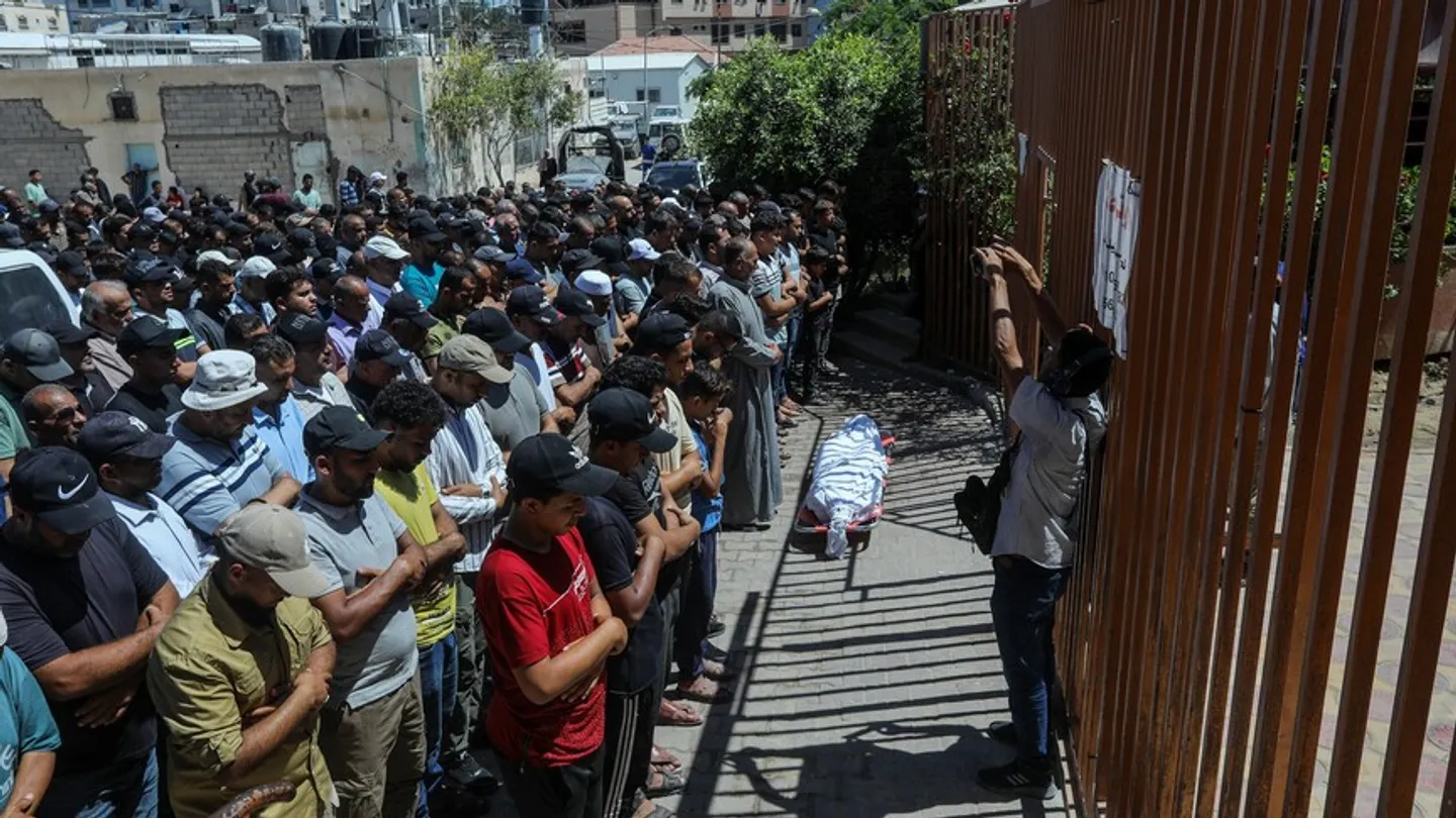 Gaza, numri i të vdekurve arrin në mbi 73.000