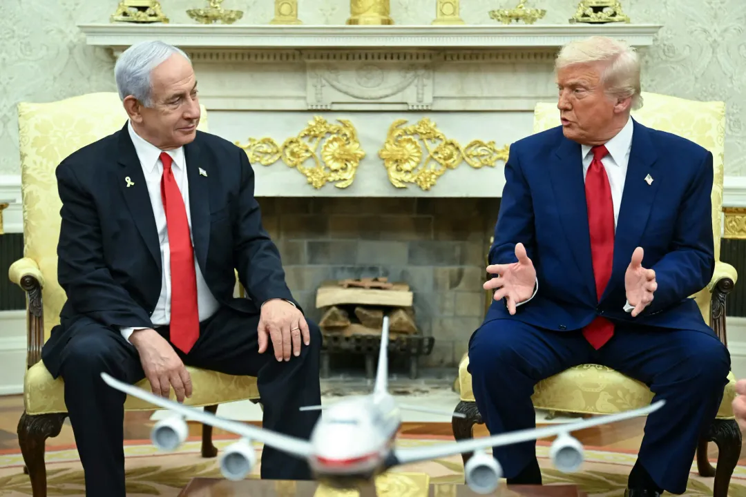 Trump urges Israel to let Syria tackle Hezbollah