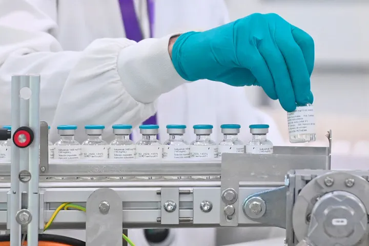 Ebola : le groupe égyptien Minapharm va développer un candidat-vaccin