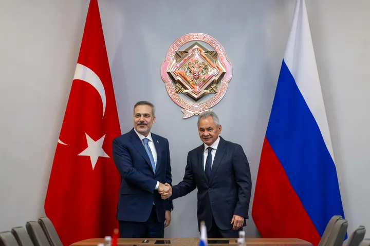 Ministri i Jashtëm turk takohet në Moskë me sekretarin e Këshillit të Sigurisë të Rusisë