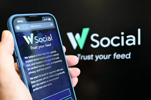 Lancement du réseau social W, concurrent européen de X