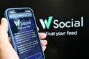 Lancement du réseau social W, concurrent européen de X