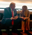 "Meloni m’a supplié pour une photo": tollé en Italie suite aux propos de Trump