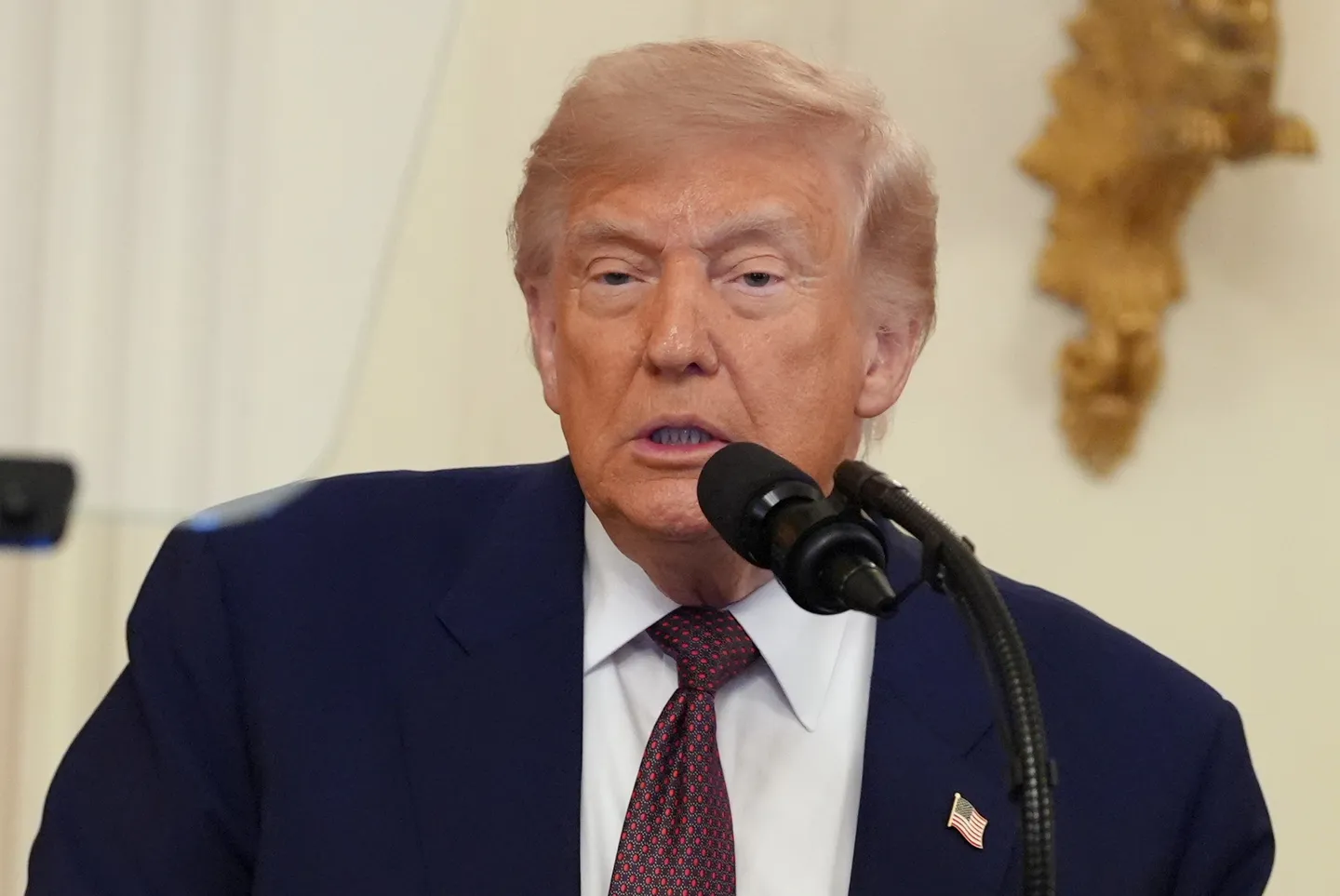 Trump droht mit US-Maut in der Straße von Hormus