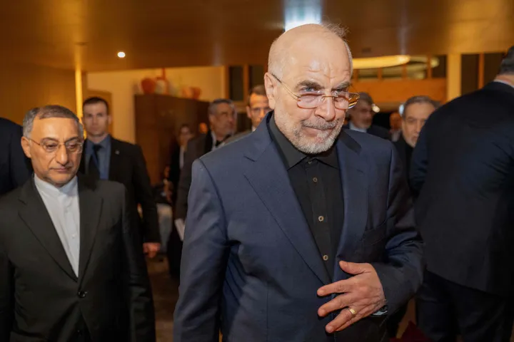د ایران لوړپوړی مذاکره کوونکی: د هرمز تنګی به د تهران لخوا اداره کیږي