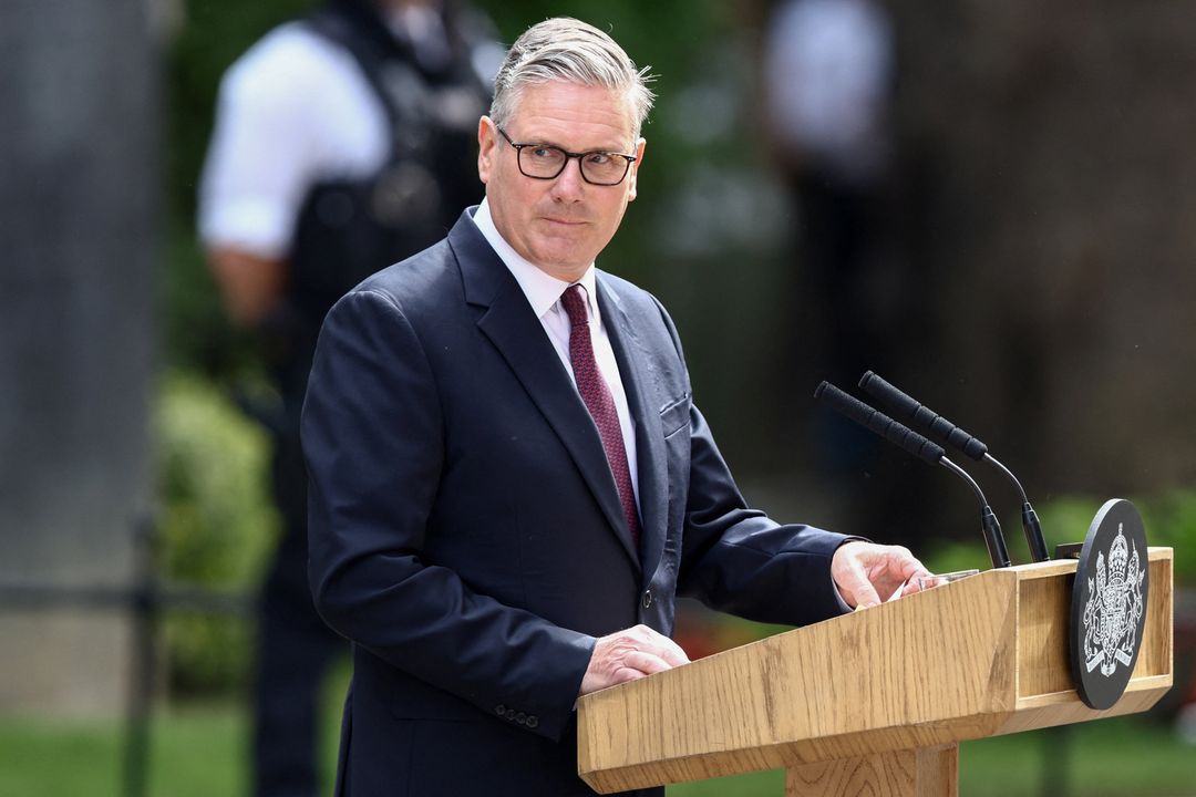 Kryeministri britanik Starmer njofton dorëheqjen mes presionit në rritje mbi rezultatet e zgjedhjeve