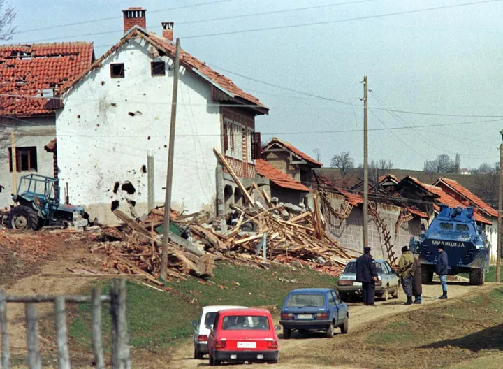 Kosovë, Prokuroria Speciale paralajmëron ngritjen e aktakuzës për sulmin ndaj familjes Jashari