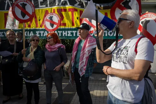 Греция возмущена депортацией профсоюзной делегации из Израиля