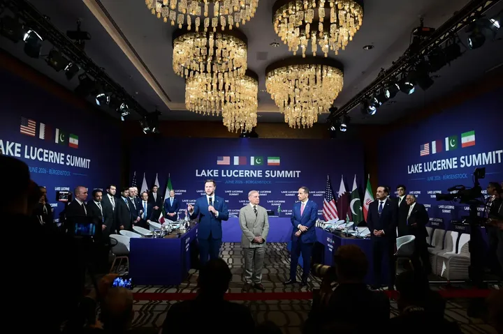 نخستوزیر قطر: در ارزیابی مذاکرات ایران و آمریکا باید محتاط بود