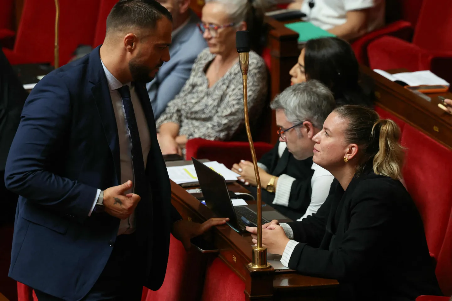 Prisonniers palestiniens: Panot interpelle Macron et Barrot sur la vidéo de Ben-Gvir