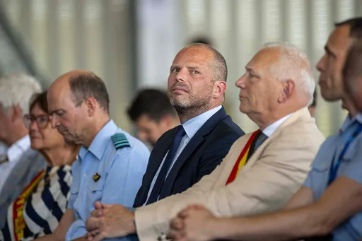 Het Belgische leger versoepelt vanaf september de medische toelatingsnormen om aantallen te verhogen