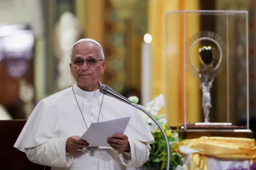 Papa paralajmëron kundër neutralitetit moral në inteligjencën artificiale
