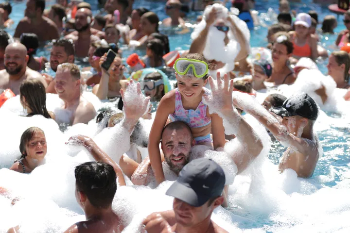 TUI: Gespaltene Nachfrage im Reisesommer – Antalya auf Spitzenposition