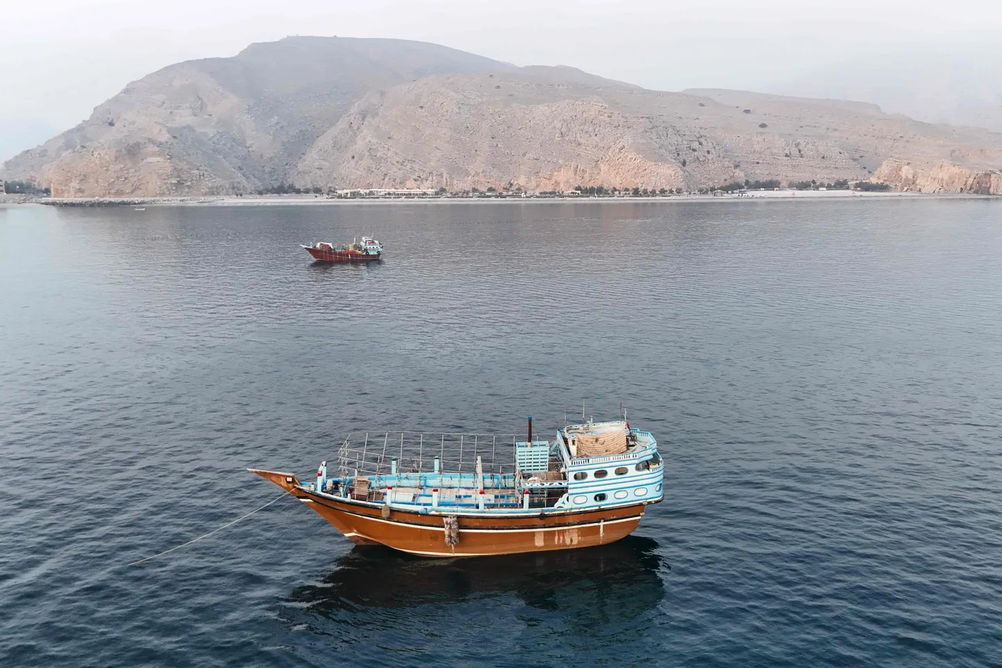 Irani dhe Omani shqyrtojnë vendosjen e tarifave të shërbimit në Ngushticën e Hormuzit