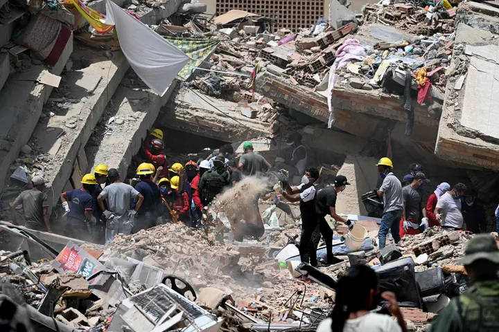 Venezuela declara una semana de duelo oficial por los terremotos mientras concluyen las búsquedas