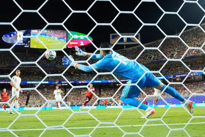 Das war die WM-Nacht: Österreich zittert kurz, Messi trifft