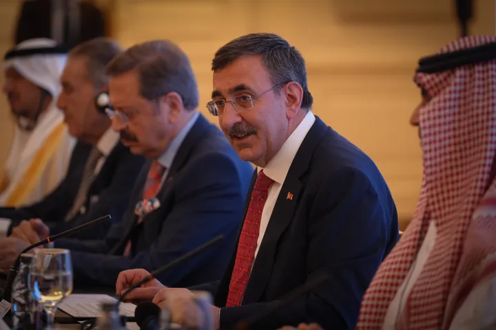 Zv/presidenti turk bën thirrje për integrim më të fortë ekonomik midis vendeve islame