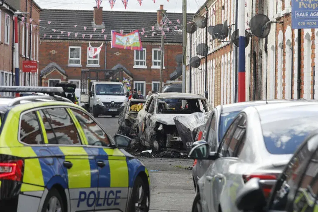 Policia irlandeze heton sulmin e dyshuar me zjarrvënie në xhaminë në Dublin