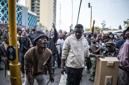 Nigeria tell South Africa make dem stop xenophobic attacks on migrants