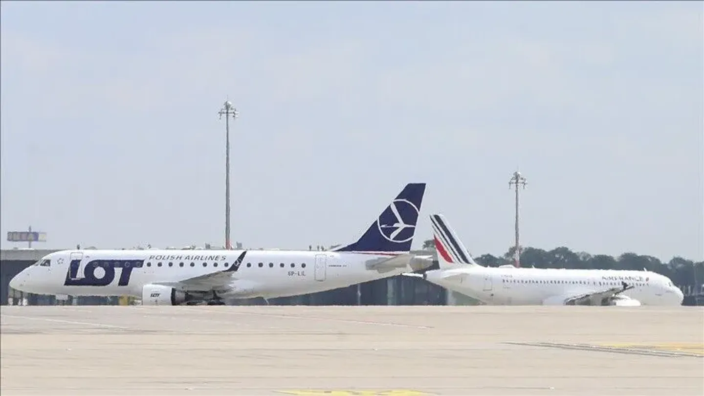 Türkiye: Avioni i LOT-it të Polonisë ulet i sigurt në Bullgari pas alarmit për rrëmbim