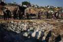 "مجلس السلام" يعتزم إدارة مراكز إيواء في غزة.. وحماس تدعو القوات الدولية لوقف خروقات إسرائيل