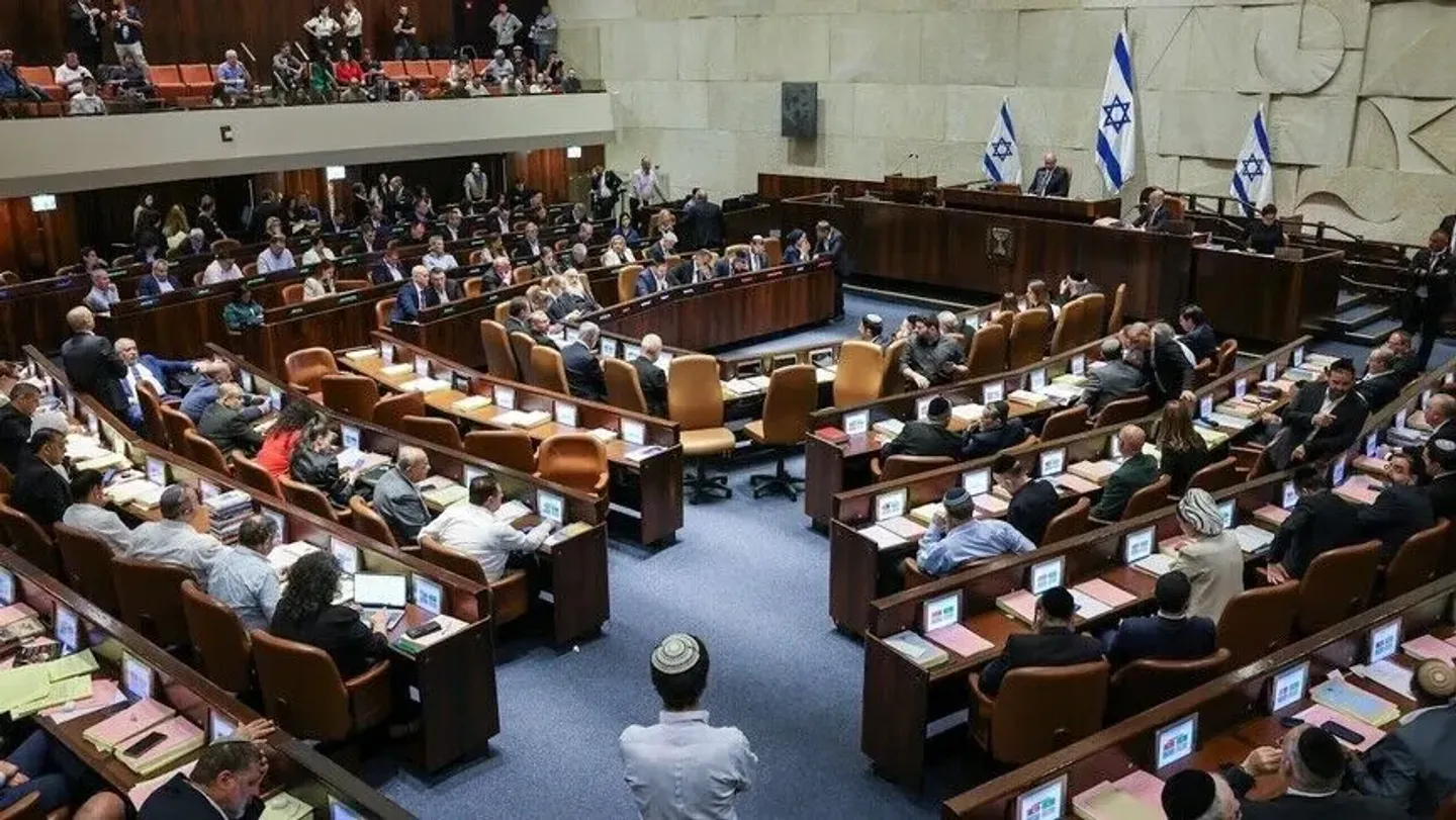 Knesseti izraelit avancon projektligjin për ndalimin e ezanit përmes altoparlantëve