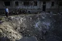 Russia, Ukraine trade deadly long-range strikes as Zelenskyy seeks US Patriot missile licence