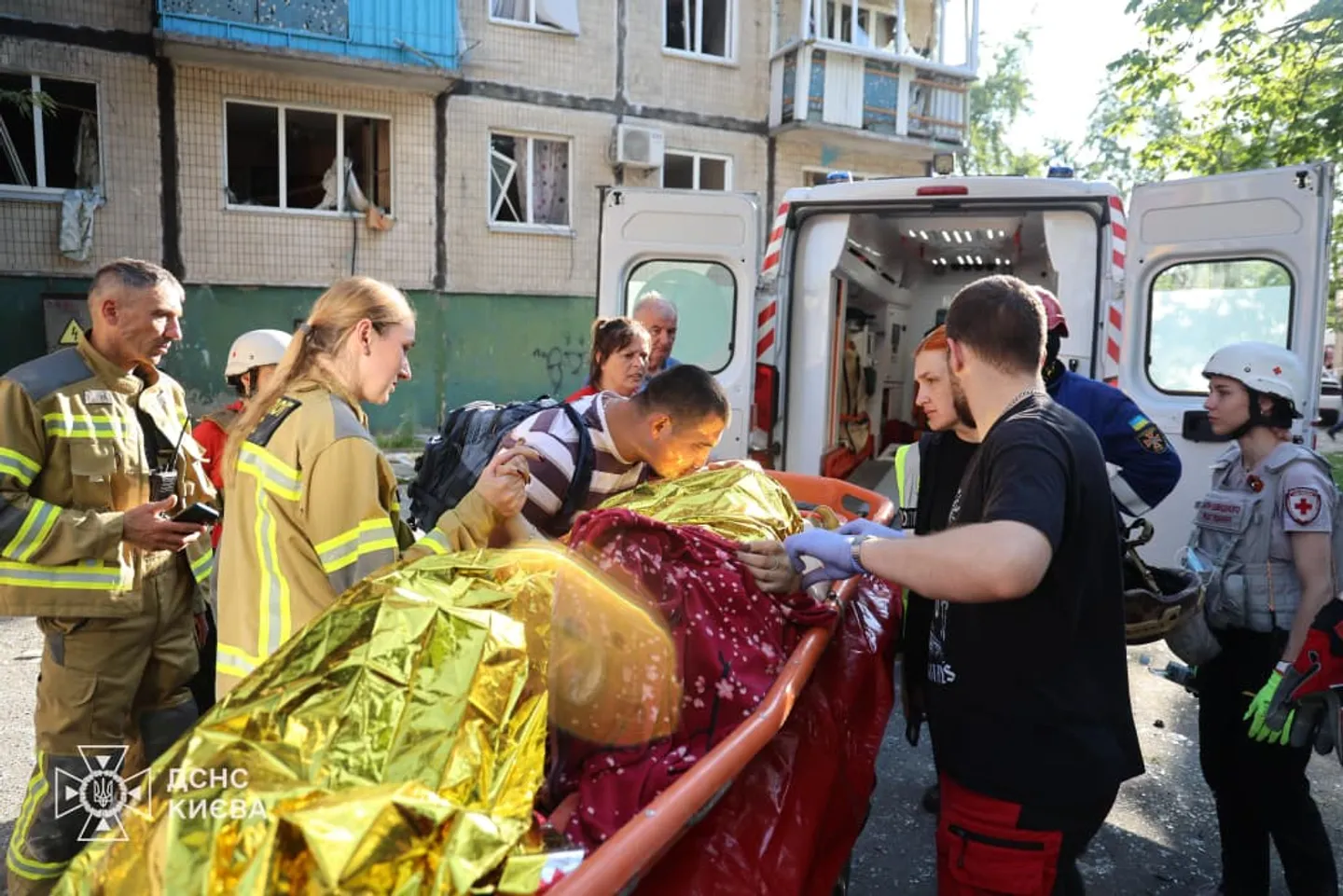 Жертвами ночной атаки на Киев стали около 100 человек